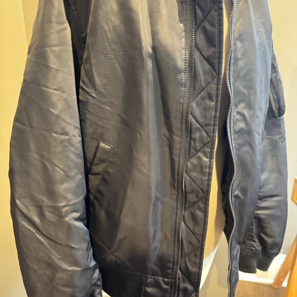 Uniqlo Oversized Shiny Black Bomber Jacket - Picture 4 of 10